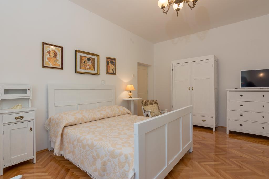 טרוגיר Apartments Coce מראה חיצוני תמונה