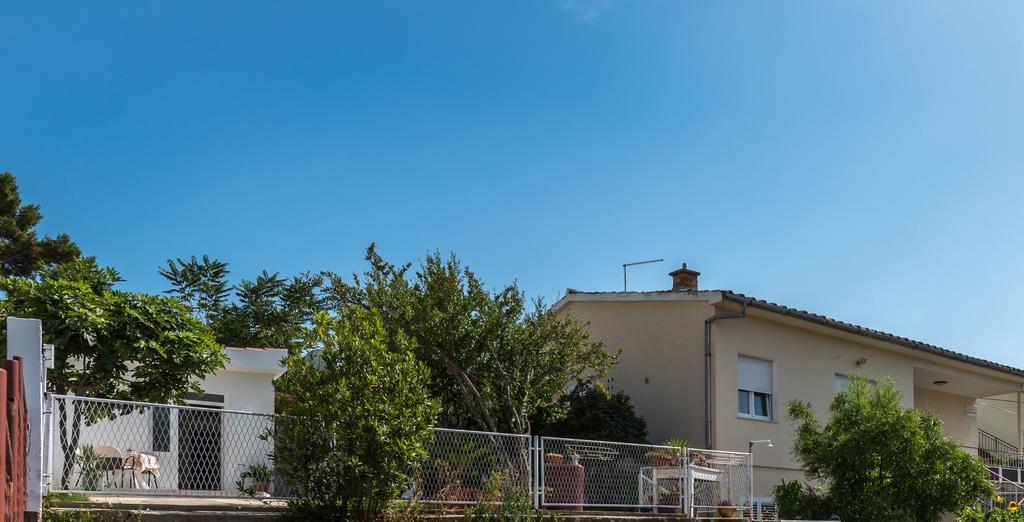 טרוגיר Apartments Coce מראה חיצוני תמונה